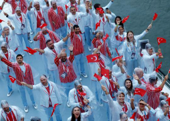 Paris 2024 Olimpiyat Oyunları törenle açıldı