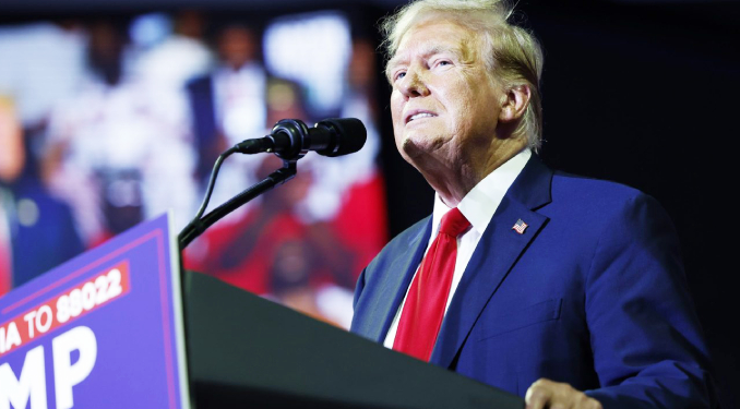 Trump: Harris’i yenmek Biden’dan kolay olacak