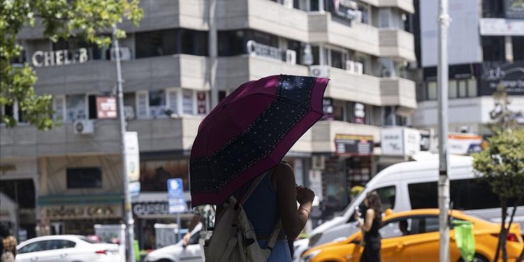 Ülke genelinde hava sıcaklıklarının düşmesi bekleniyor