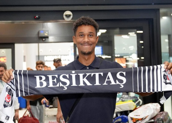 Beşiktaş’ın yıldız transferi Felix Uduokhai İstanbul’a geldi