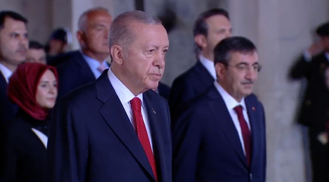 Devlet Erkanı Anıtkabir’de