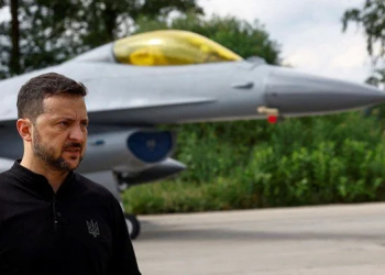 Ukrayna ilk F-16 jetlerini teslim aldı