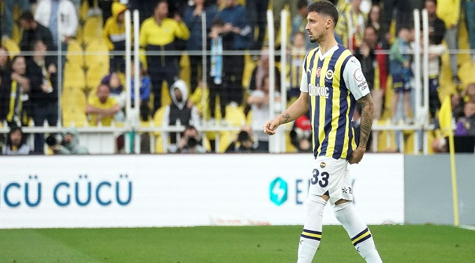 Fenerbahçe’de beklenen ayrılık gerçekleşti!