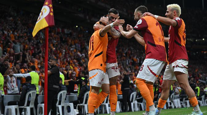 Galatasaray 3 puanı 3 golle aldı