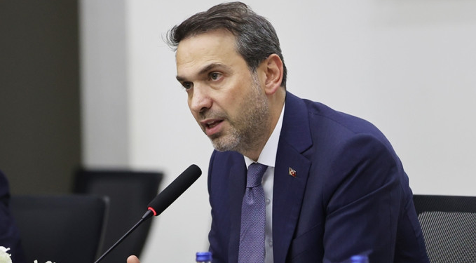 Bakan Bayraktar açıkladı: Elektrik ve doğalgaza zam gelecek mi?