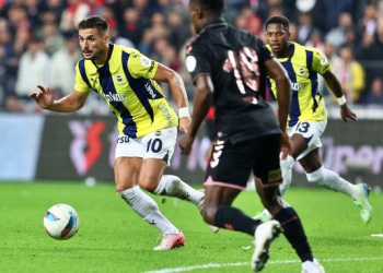 Fenerbahçe, Samsunspor deplasmanında 2 puan bıraktı