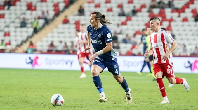 Fenerbahçe’de Çağlar Söyüncü’den kötü haber!