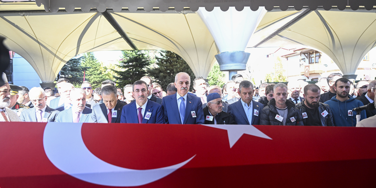 Şehit taksicinin cenazesi Ankara’da toprağa verildi