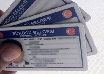 Eski tip ehliyet yenileme süresi uzatıldı