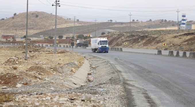 Irak sınırlarını tamamen kapattı