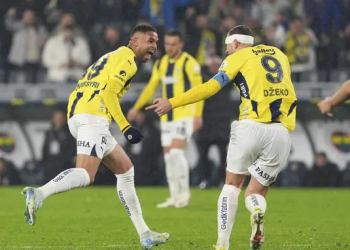 Fenerbahçe golcüleriyle kazandı