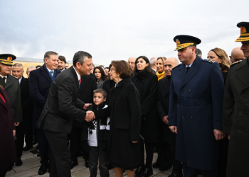 İsmet İnönü mezarı başında anıldı