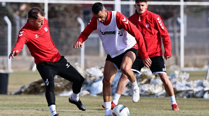 Sivasspor’un yeni teknik direktörü belli oldu