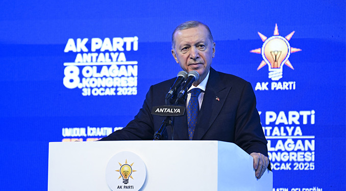 Erdoğan: Bay Kemal’in gösterdiği sarı kart Özel’in dengesini sarstı