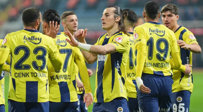 Fenerbahçe, Ziraat Türkiye Kupası’nda 3 puanı 3 golle aldı