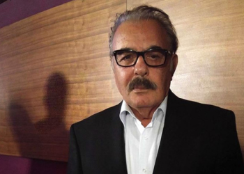 Ferdi Tayfur’un cenaze töreninde cami değişti