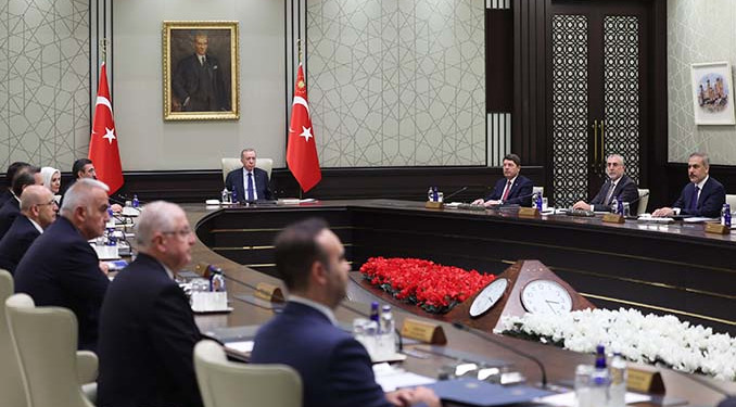 Kabine yoğun gündemle toplanacak