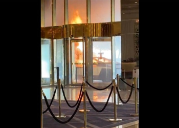 Trump’ın Las Vegas’taki otelinin önünde araç patladı