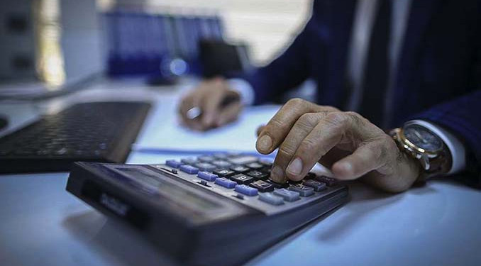 Yüz binlerce kamu işçisinin zam pazarlığı başladı