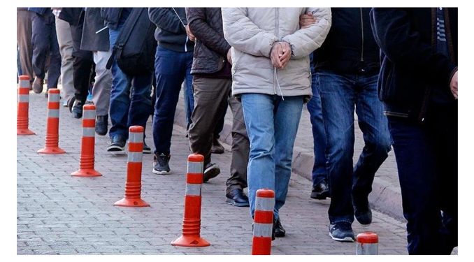 İstanbul’da iki suç örgütüne operasyon: 128 kişi gözaltında