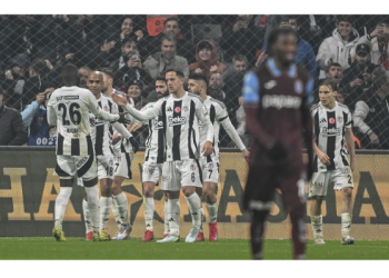Beşiktaş Trabzonspor’u 2-1 mağlup etti