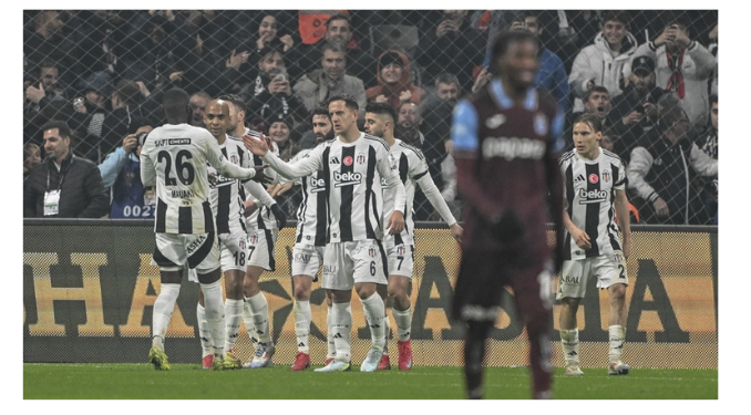 Beşiktaş Trabzonspor’u 2-1 mağlup etti