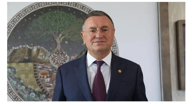 Lütfü Savaş, kurultayın iptali için dava açtı