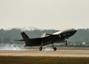 Bayraktar KIZILELMA’nın yeni uçuş testleri başarılı