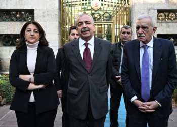 DEM Partili Bakırhan: Öcalan tarihi çağrı yapacak