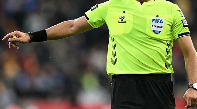 Fenerbahçe ligdeki tüm maçlar için yabancı hakem talep etti