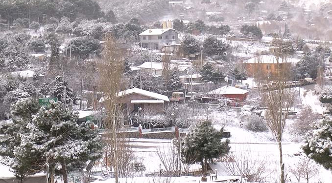 İstanbul’da kar yağışı- 10 santimetreye ulaştı