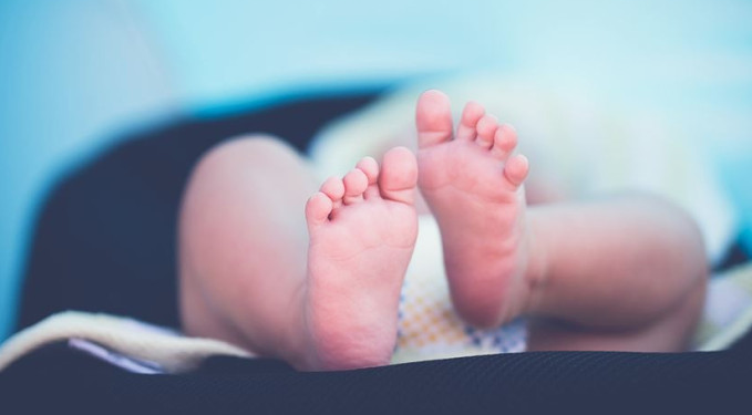 Başvuran anneye aylık 5 bin TL çocuk parası ödenecek