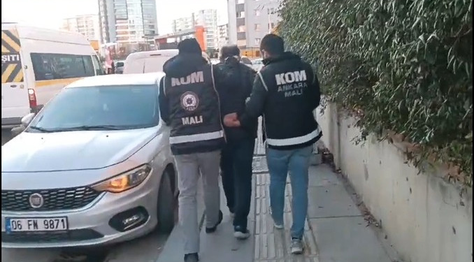 Borsa manipülasyonu operasyonunda 12 kişi tutuklandı