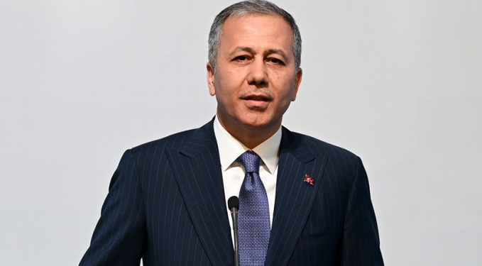 İzinsiz gösterilerde bin 418 şüpheli gözaltına alındı