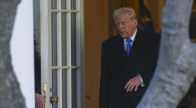 Trump’tan Zelenskiy’ye: ‘Geri adım atarsa büyük sorun olur’