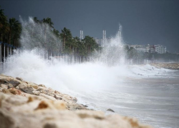 Tüm denizlerimizde fırtına uyarısı