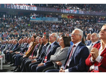 CHP’de Özgür Özel’e rakip liste