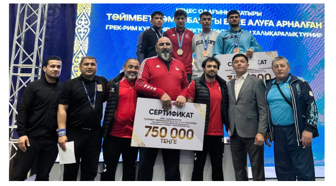 Milli güreşçilerden Kazakistan’da 2’si altın 5 madalya