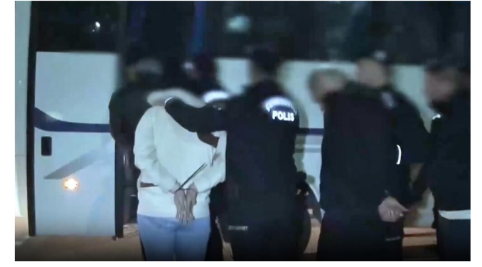 Cumhuriyet tarihinin en büyük operasyonunda tutuklu sayısı 90’ı buldu