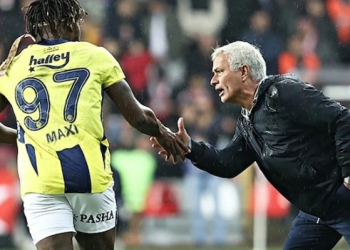 Allan Saint-Maximin’den Mourinho’ya: Hocamı seviyorum