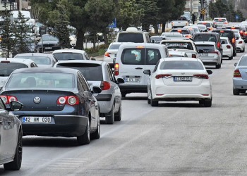 Bayram dönüşü trafik çilesi!