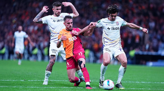 Lider Galatasaray, Eyüpspor deplasmanında