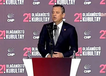 Özgür Özel’in kurultay konuşması: Partimizi birinci yapan millet AKP’yi 22 yıl sonra ikinci partiye düşürdü