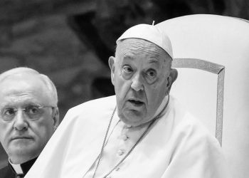 Papa Francis hayatını kaybetti!