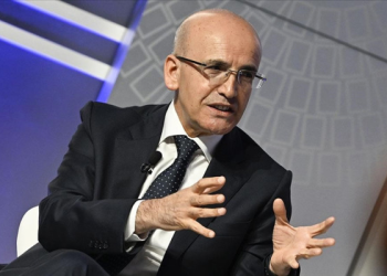 Şimşek: Cari açık OVP hedefinden daha düşük gerçekleşebilir