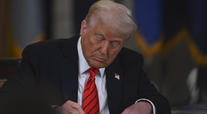 Trump’tan Çin’e rest: Yüzde 50 vergi uygularız