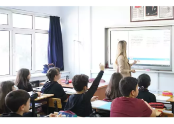 Öğretmenlerin il içi yer değiştirme başvuruları başlıyor