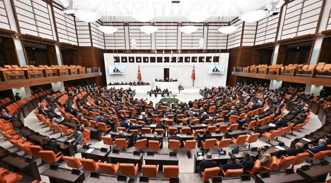 Bakan danışmanlarının görev sürelerine yeni düzenleme