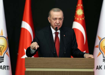 Erdoğan: Türkiye’yi darbe anayasasından kurtaracağız