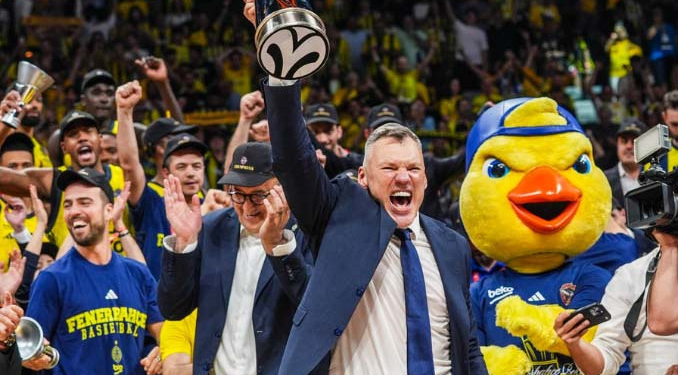 Fenerbahçe Beko’ya tebrik yağmuru